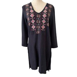 Anthropologie Akemi and‎ Kin Embroidered Navy Tunic Size Medium